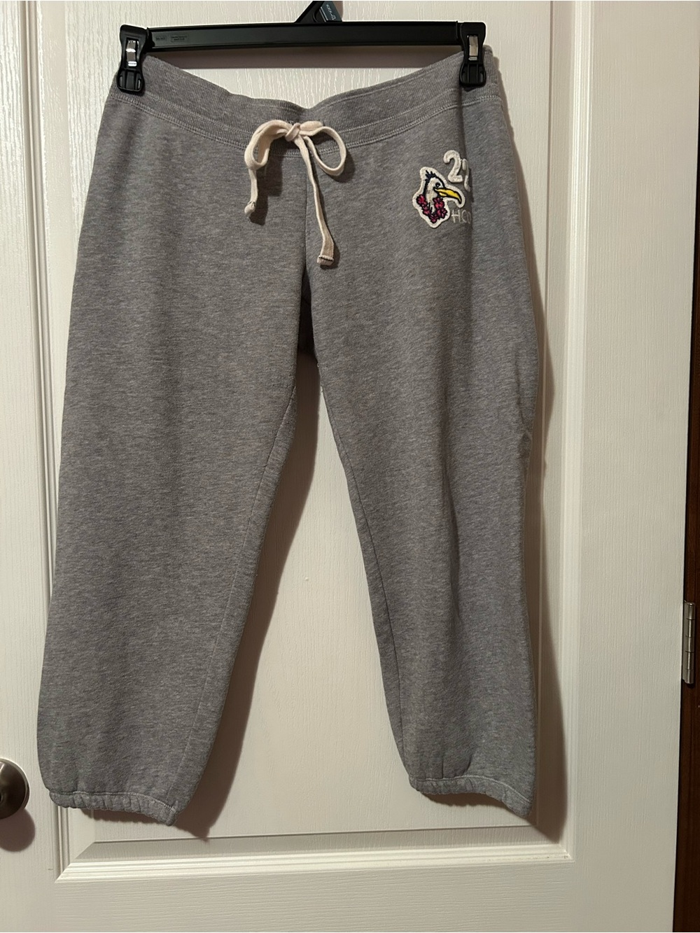 Hollister Womens Gray Cropped Sweatpants Joggers
